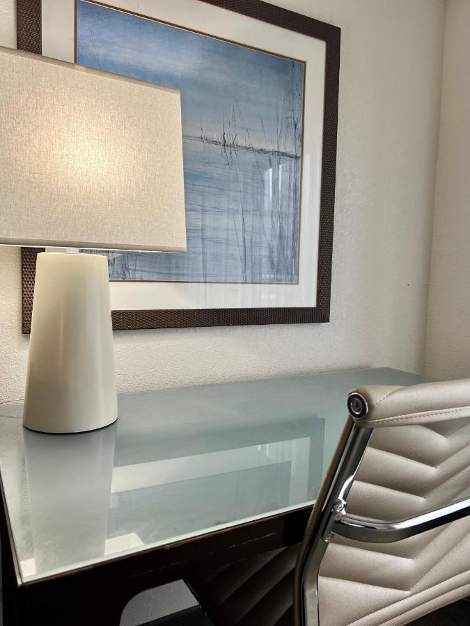 Holiday Inn Virginia Beach - Norfolk By Ihg Dış mekan fotoğraf